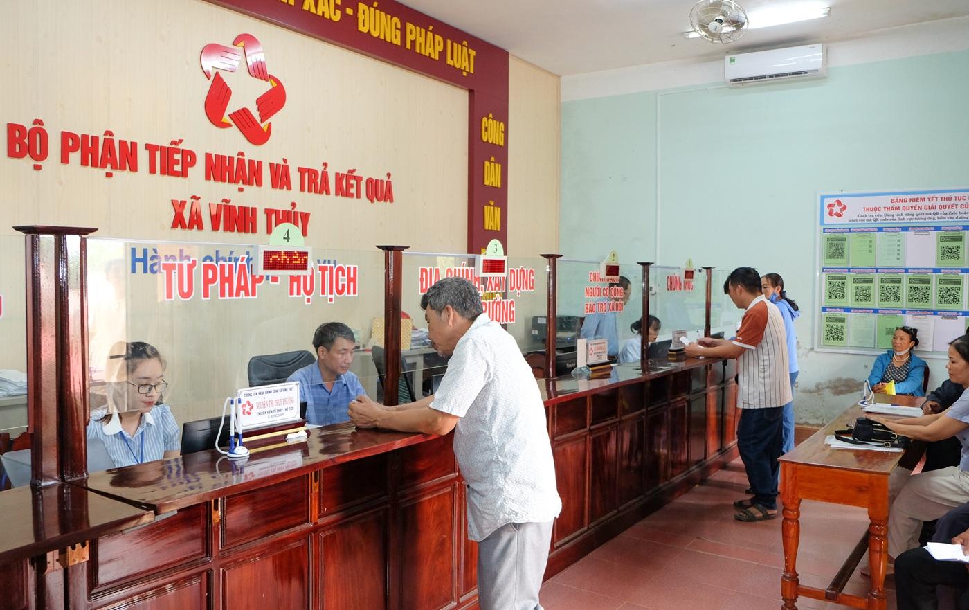 Vĩnh Thủy triển khai dịch vụ công liên thông cho hai nhóm thủ tục hộ tịch, cư trú