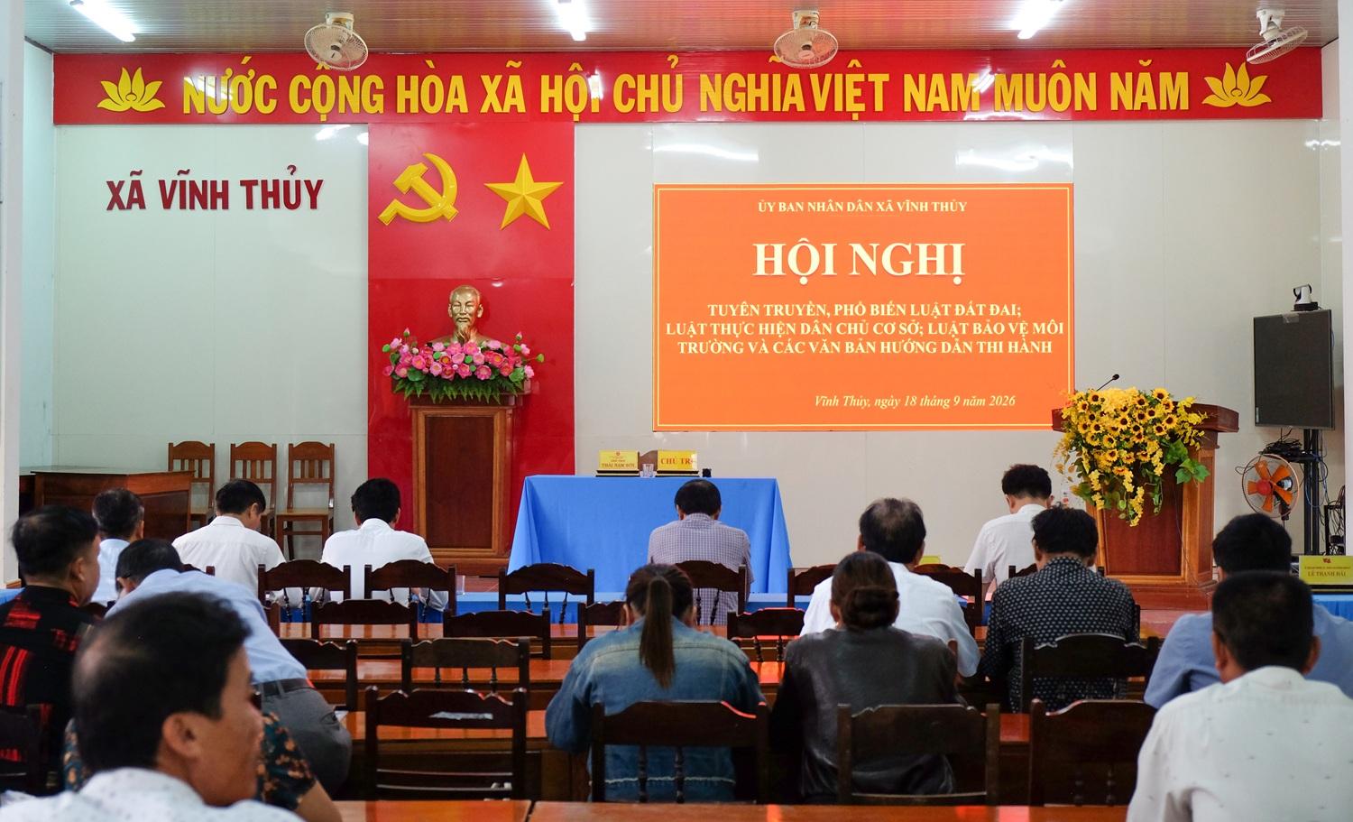 Vĩnh Thủy phổ biến Luật Đất đai, Luật Bảo vệ môi trường, Luật Thực hiện dân chủ ở cơ sở
