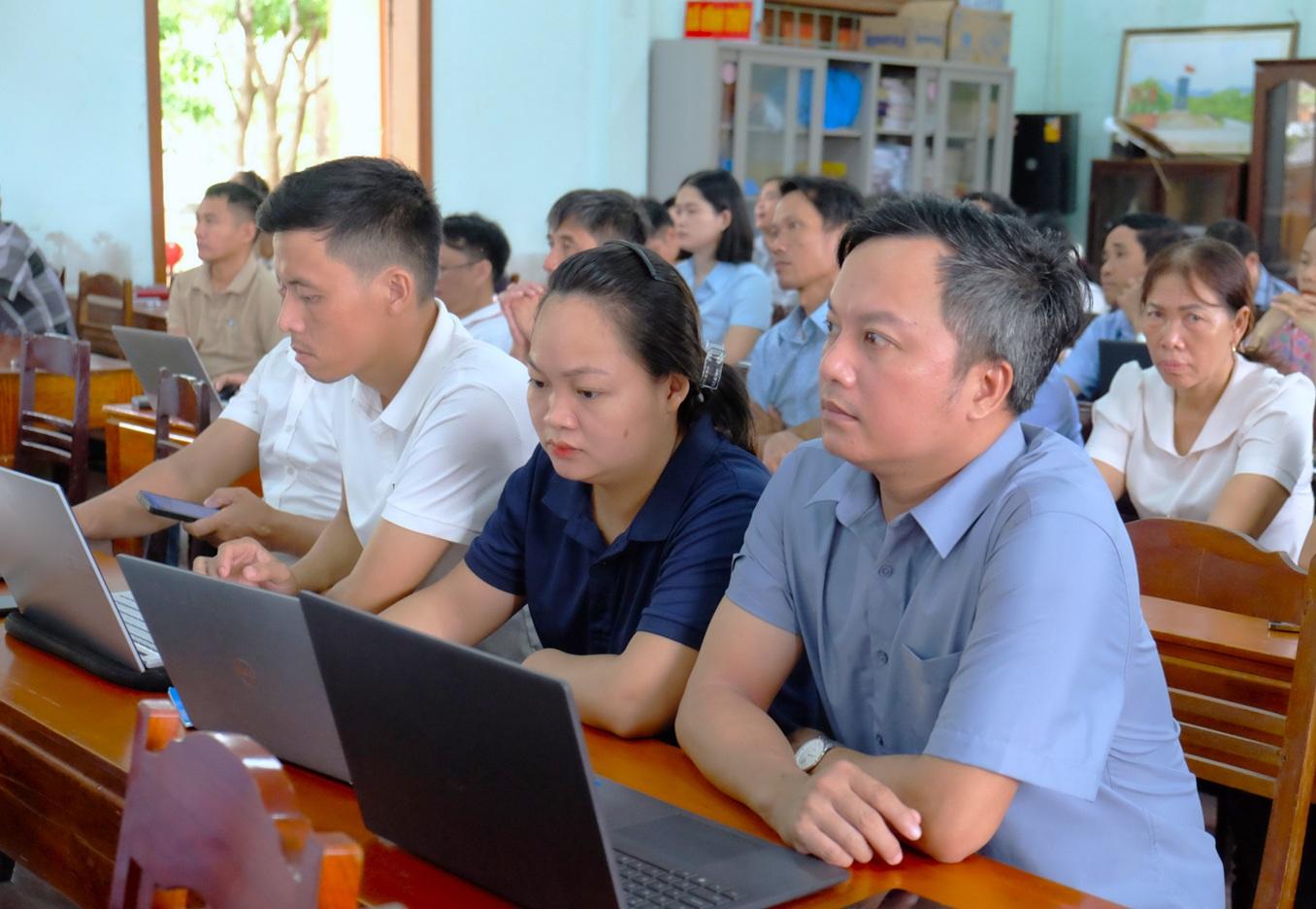 Vĩnh Thủy triển khai chỉ đạo của Bí thư Tỉnh ủy về chuyển đổi số và Đề án 06