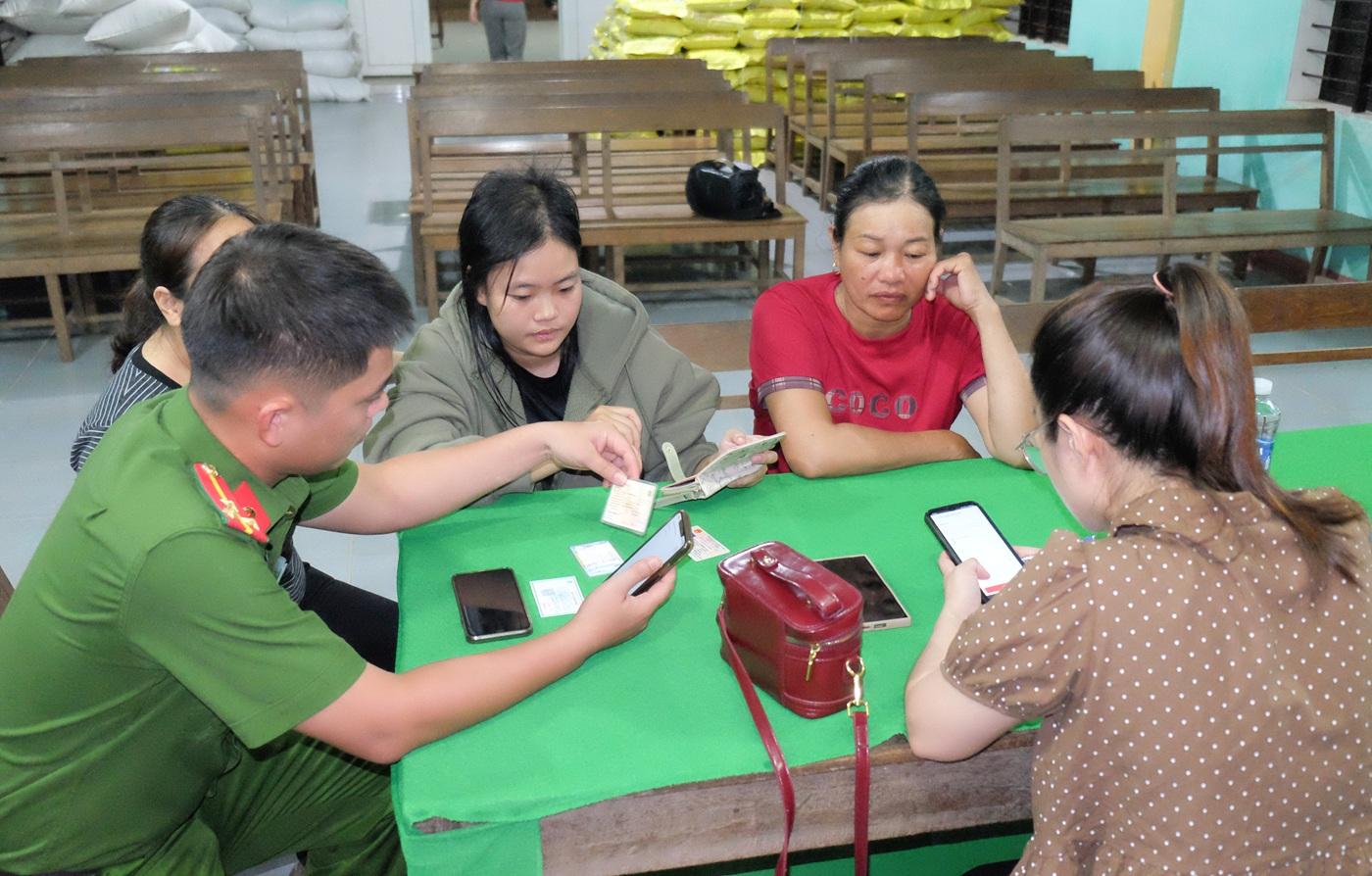 Vĩnh Thuỷ kiện toàn Tổ công nghệ số cộng đồng tại 11 thôn