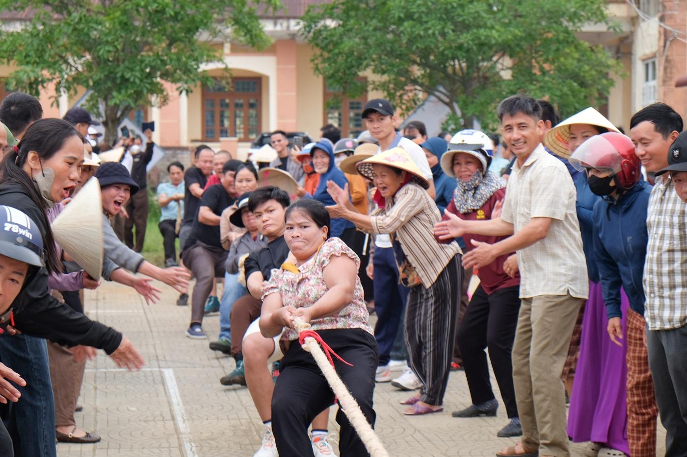 Vĩnh Thủy đặt mục tiêu 100% phụ nữ trong độ tuổi sinh đẻ tiếp cận biện pháp tránh thai hiện đại...