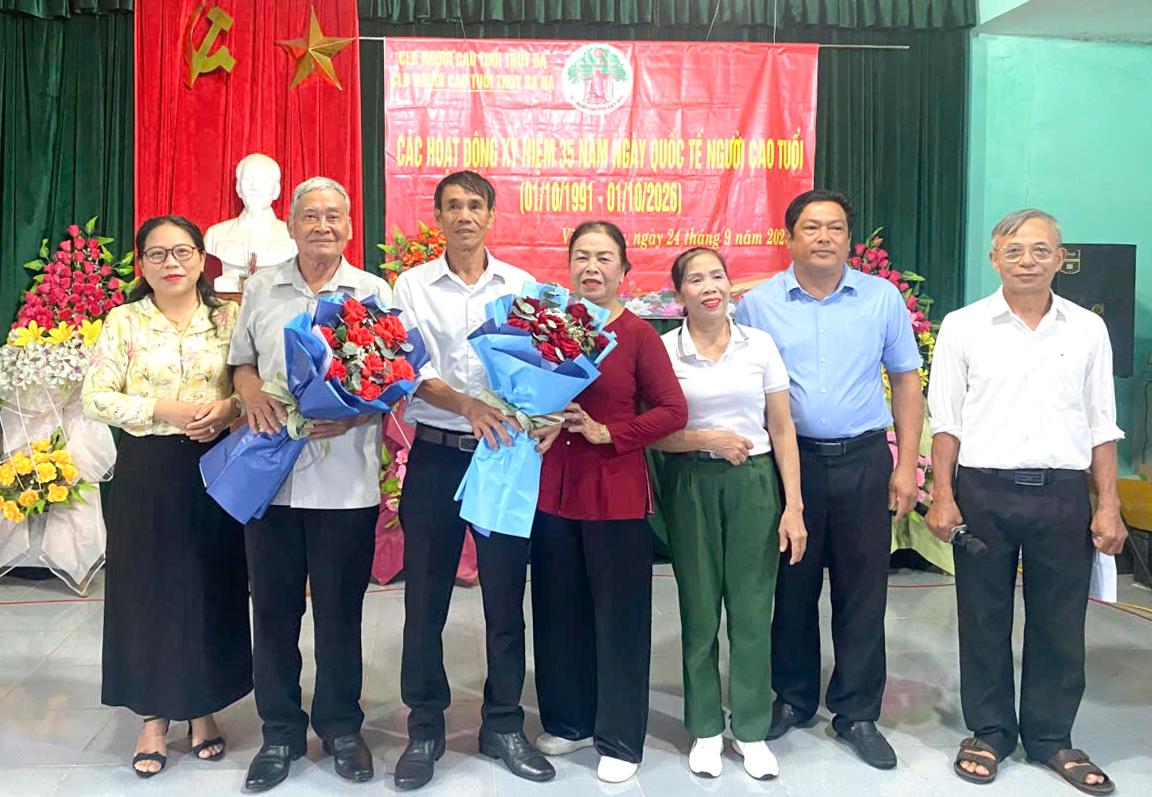 Câu lạc bộ “Người cao tuổi giúp người cao tuổi dựa vào cộng đồng” Thủy Ba - Thủy Ba Hạ kỷ niệm 35...